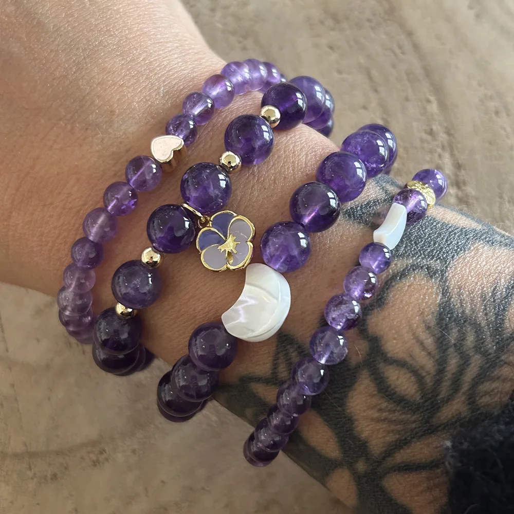 Bracelet en pierre naturelle Améthyste, lune en Nacre